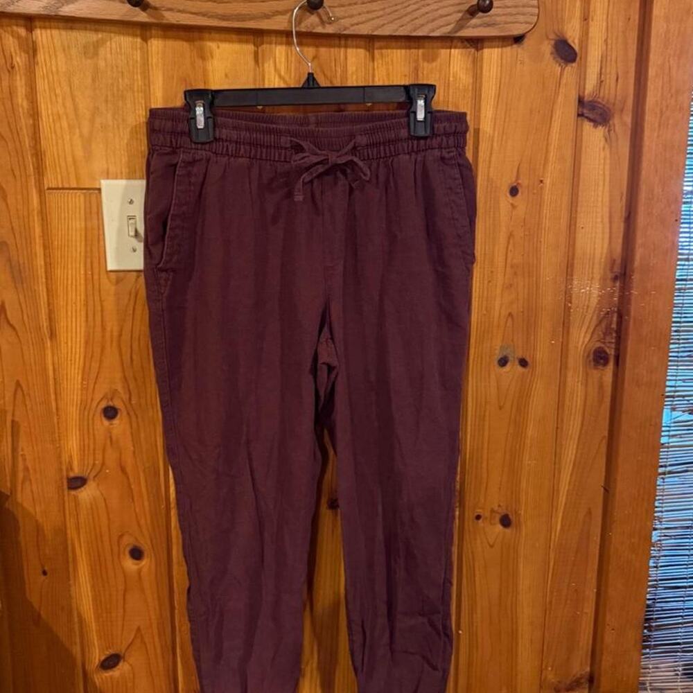 Old navy burgundy linen pants
